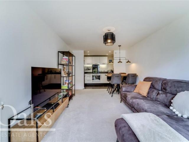 Apartment for sale in South Norwood