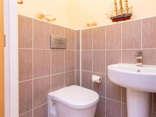 Apartment for sale in Northampton, Northamptonshire