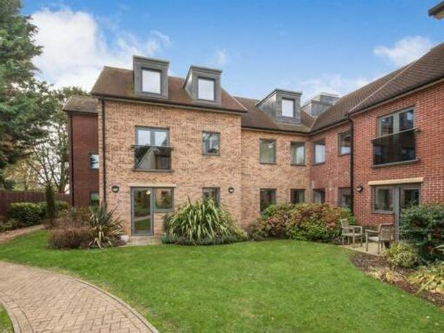 House for sale in Northampton, Northamptonshire