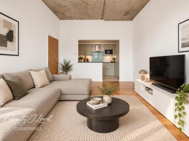 Apartment for sale in Hoxton, Greater London