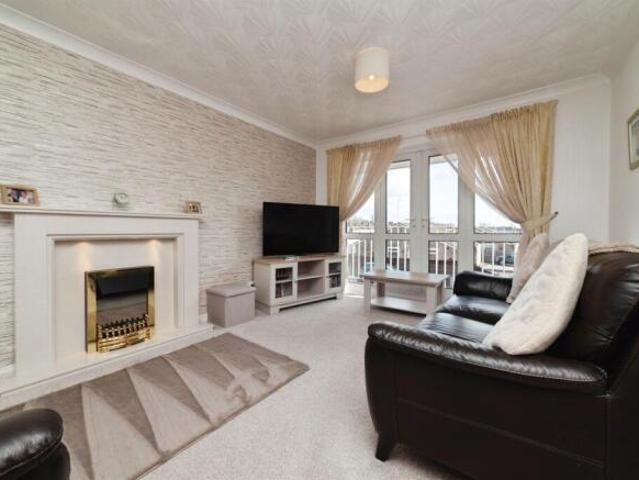 Apartment for sale in Wentworth, South Yorkshire