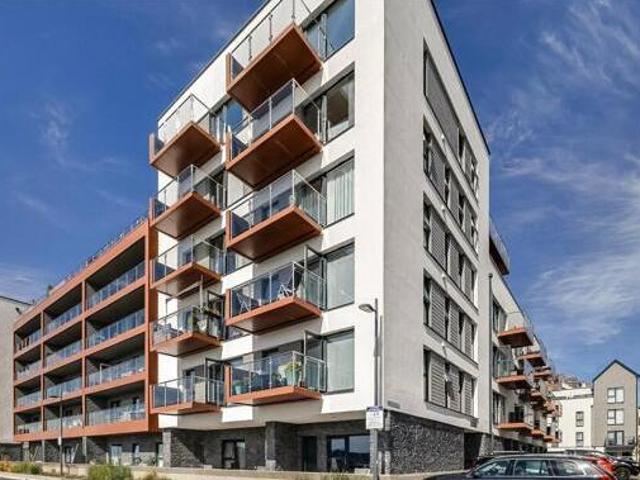 House for sale in Follaton, Strode