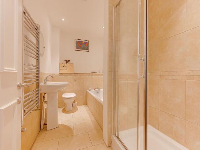 Apartment for sale in Manor, South Yorkshire