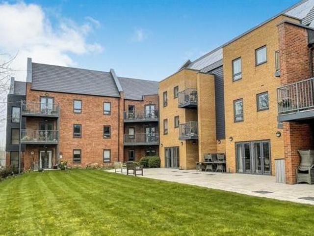 House for sale in Westfield View, East Bank