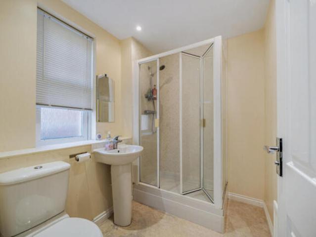 Apartment for sale in Swindon