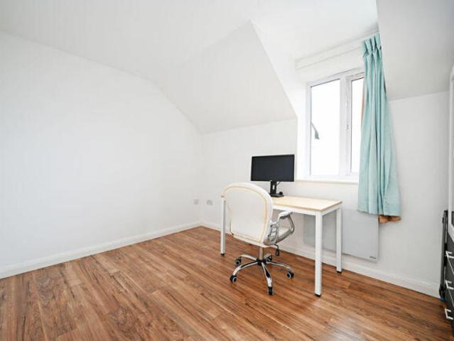 Apartment for sale in Crookes, South Yorkshire