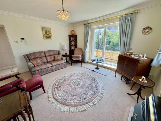 Apartment for sale in South Lane, West Yorkshire