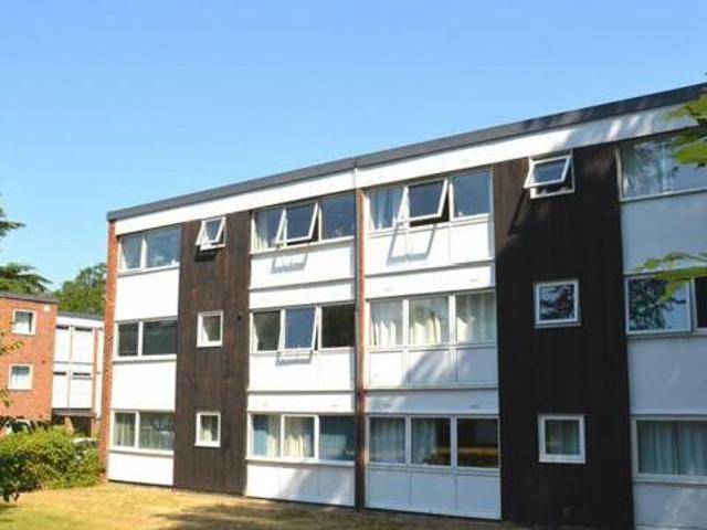 House for sale in Weybridge, Elmbridge