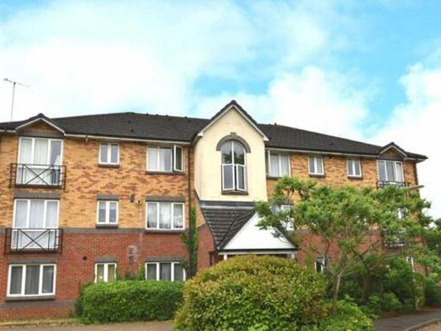 House for sale in Weybridge, Elmbridge