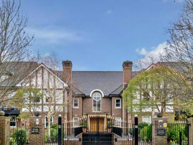 House for sale in Weybridge, Elmbridge