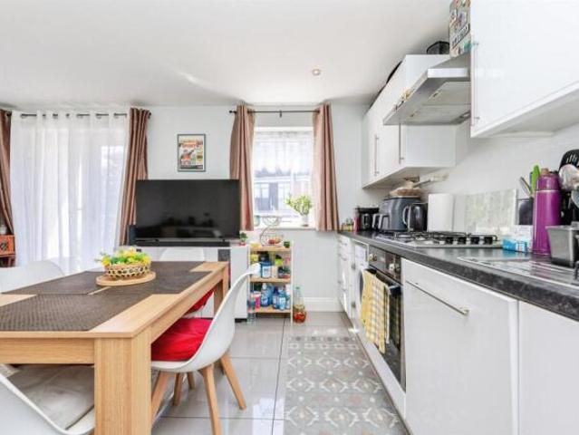 Apartment for sale in Holywell Estate, North Watford