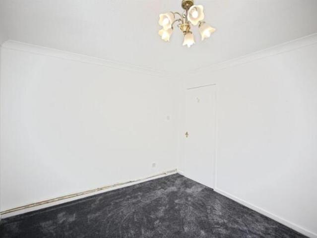 Apartment for sale in Blossomfield, Solihull