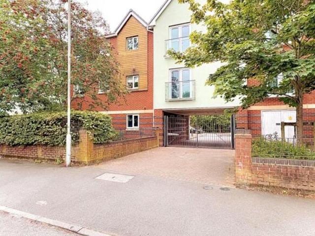 Apartment for sale in West Midlands