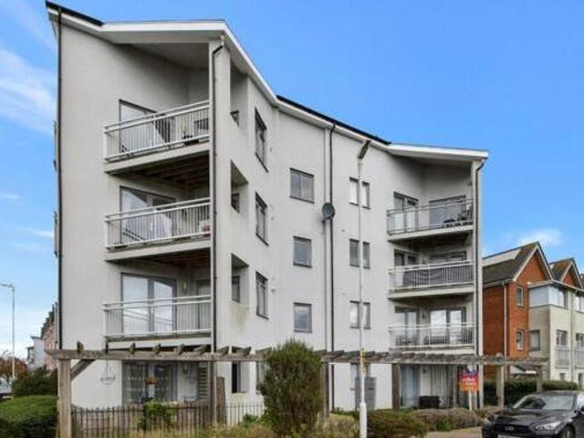 House for sale in Willesborough, Bridgefield