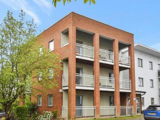 House for sale in Willesborough, Bridgefield