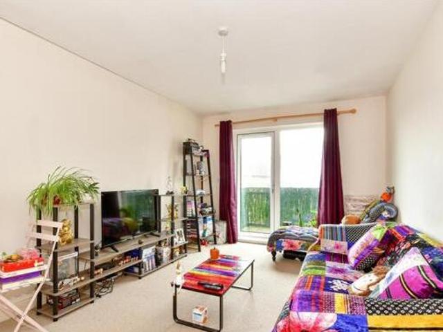 House for sale in Willesborough, Bridgefield