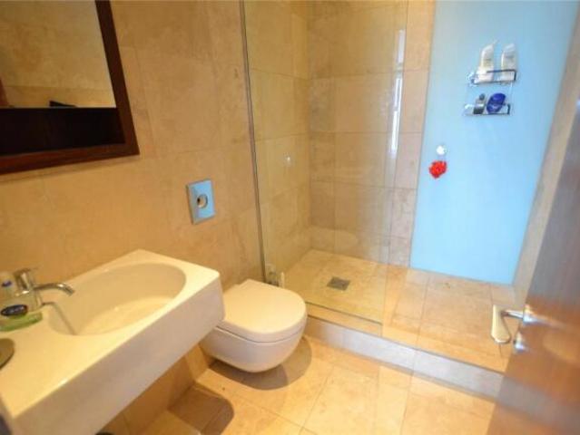 Apartment for sale in Calderstones