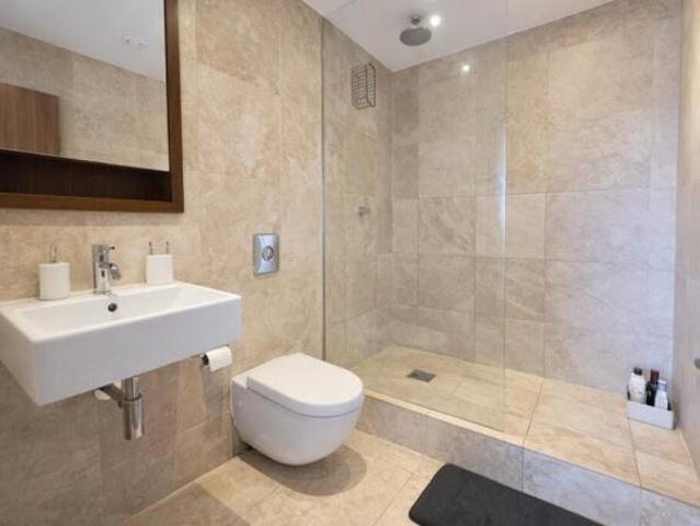 Apartment for sale in Calderstones
