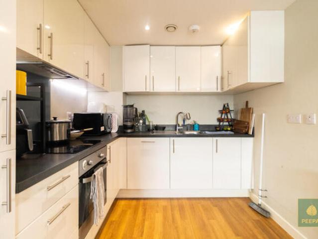 Apartment for sale in Slough