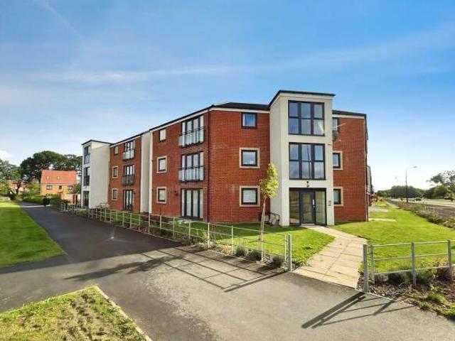 Apartment for sale in Elmwood Park, Newcastle upon Tyne