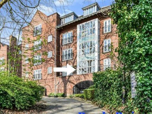 House for sale in Wilmslow Park, Wilmslow