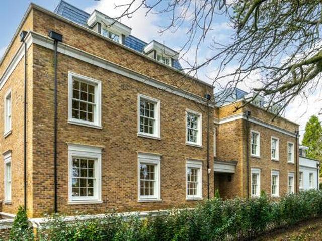 House for sale in Hampshire