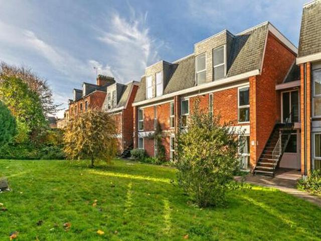 House for sale in Fulflood, Hampshire
