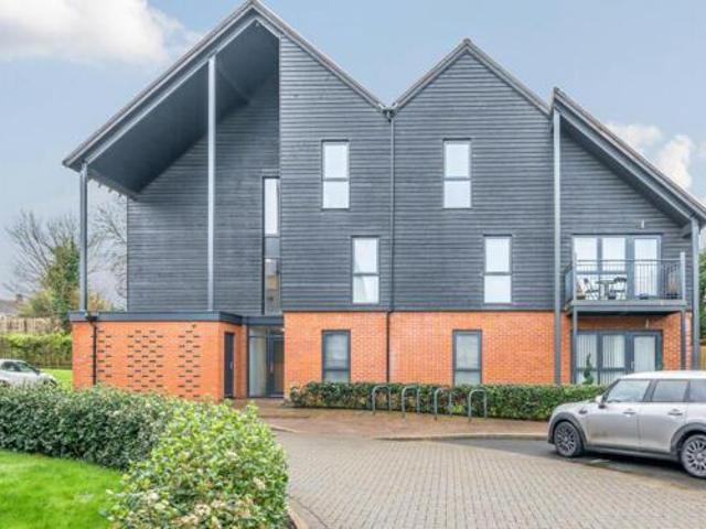 House for sale in Sutton Scotney, Hampshire