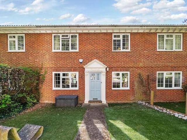 House for sale in Sleepers' Hill, Hampshire