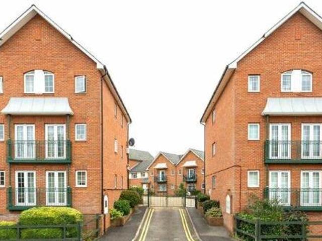 House for sale in Lambourn, West Berkshire