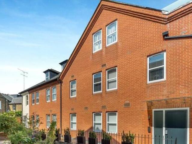 House for sale in Lambourn, West Berkshire