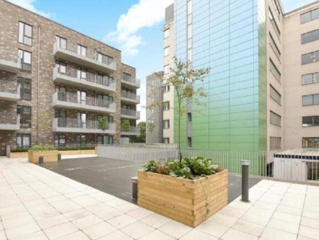 Apartment for sale in Slough