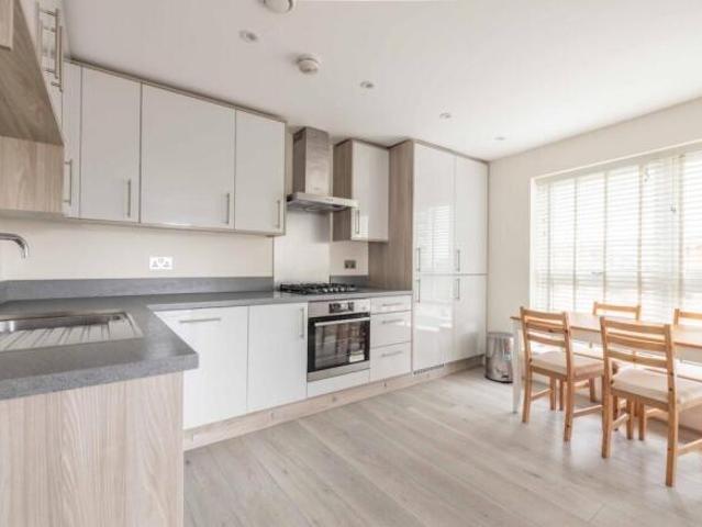 Apartment for sale in Slough