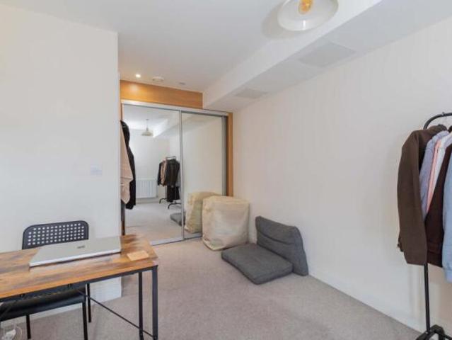 Apartment for sale in Slough