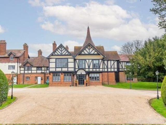 House for sale in Lyons, Greater London