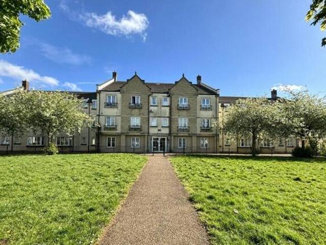 House for sale in Madley Park, Black Bourton