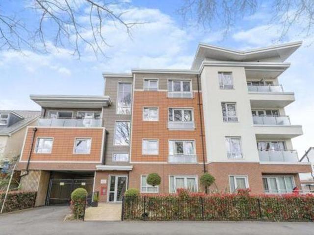 House for sale in Horsell, Woking
