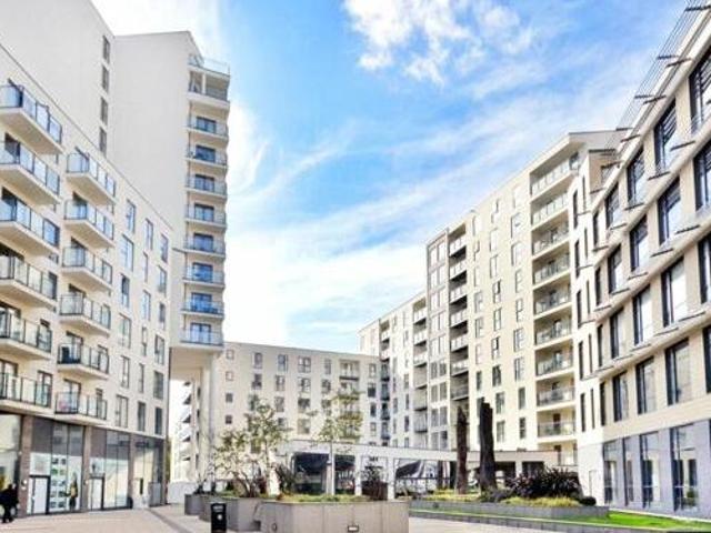 House for sale in Mount Hermon, Woking