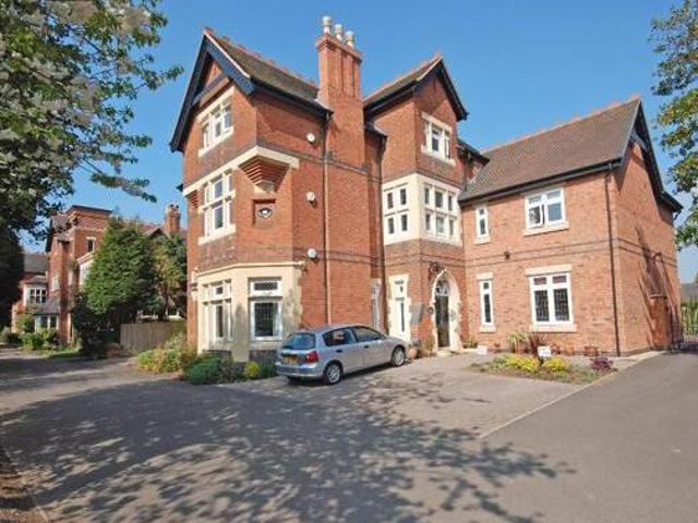 House for sale in Tettenhall, West Midlands