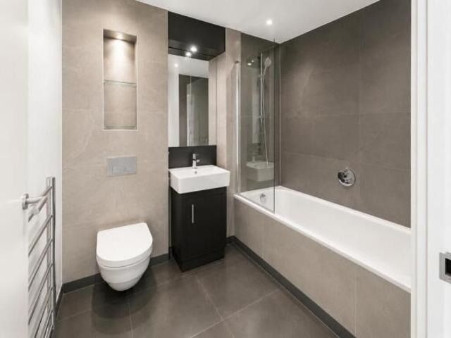 Apartment for sale in Woolwich, Greater London