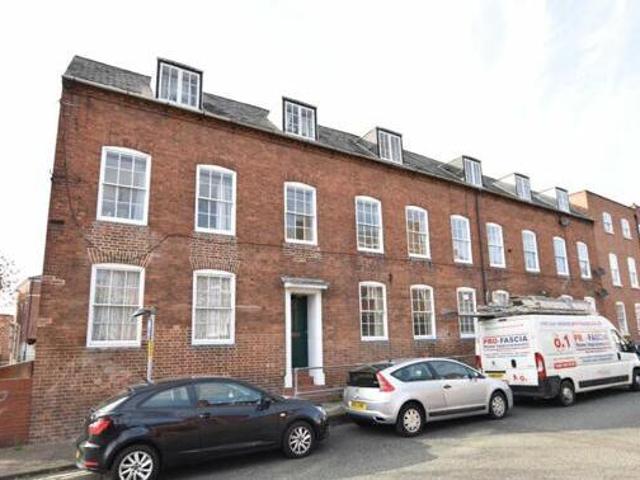 House for sale in Diglis, Worcestershire