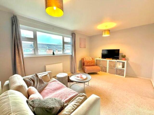 Apartment for sale in Covingham, Swindon