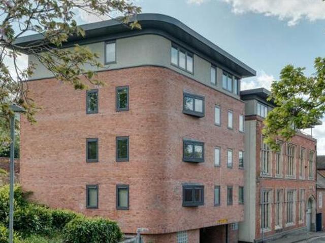 House for sale in Worcester, Worcestershire