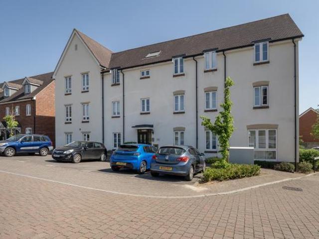 Apartment for sale in The Slade, Oxfordshire
