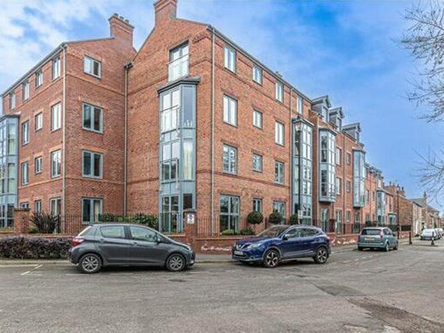 House for sale in High Field, York
