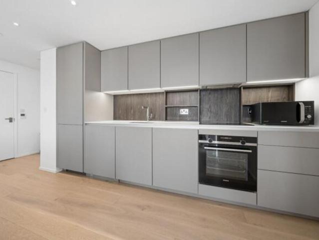 Apartment for sale in Coda Battersea, Greater London