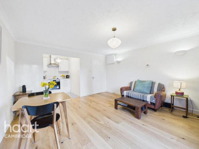 Apartment for sale in Arbury, Cambridgeshire