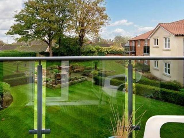 House for sale in High Field, York