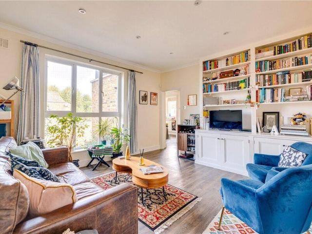 Apartment for sale in London Borough of Hammersmith and Fulham, Greater London