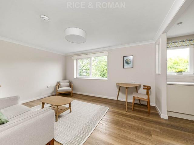 Apartment for rent in Lower Green Esher, Blackhills